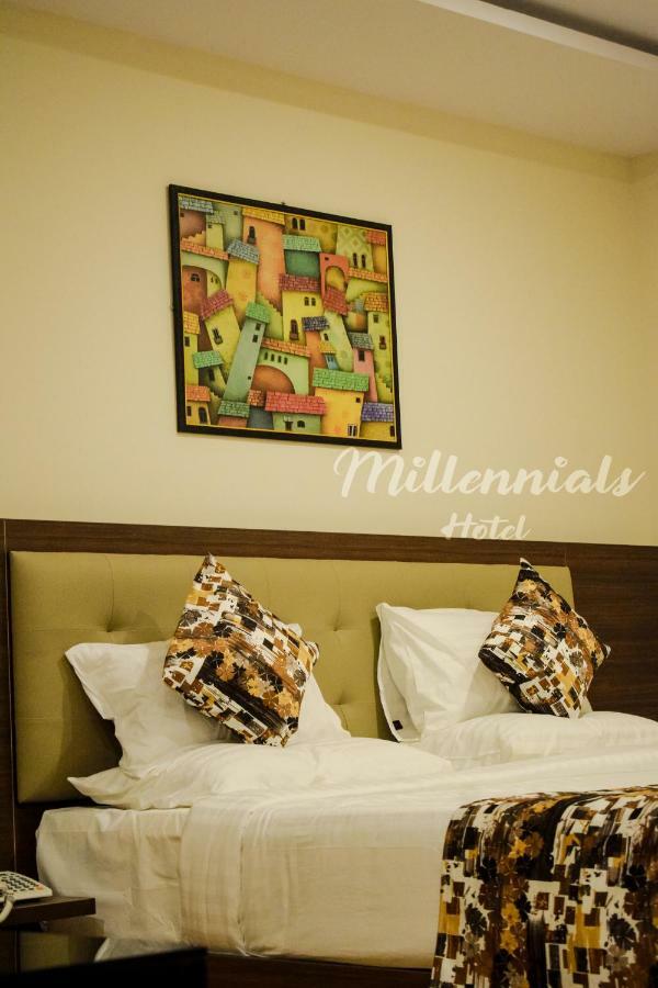 Millennials Hotel Anekal Extérieur photo
